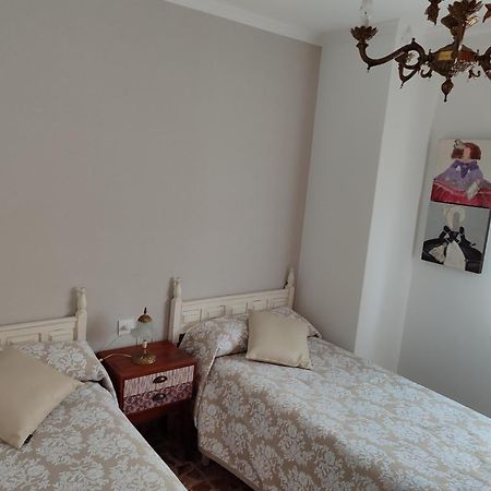 Apartamento'S Montino Эль-Грове Экстерьер фото